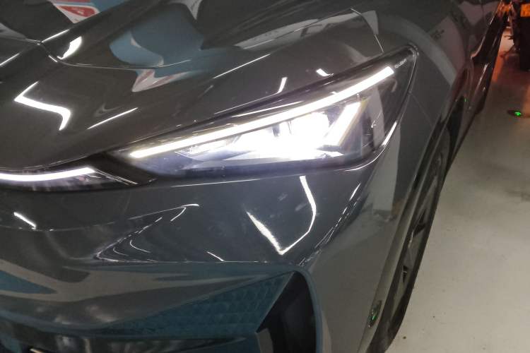 Used Volkswagen ID.UNYX 2024 Pro Long-Range Version