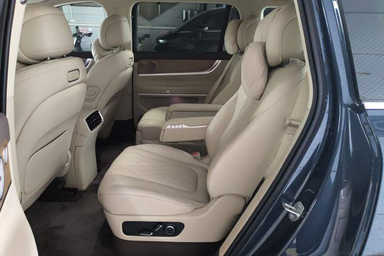 Used Hima AITO M9 2024 Range-Extended Ultra Version 42 kWh 6-Seater Model
