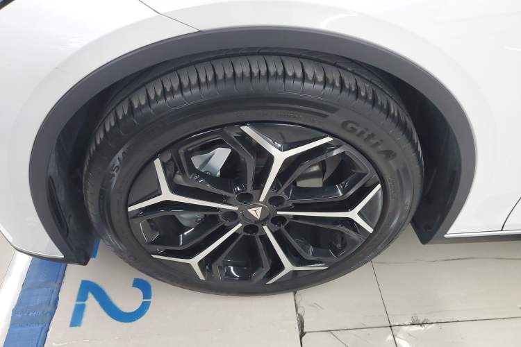 Used  SL03 2024 135Plus Glory Edition