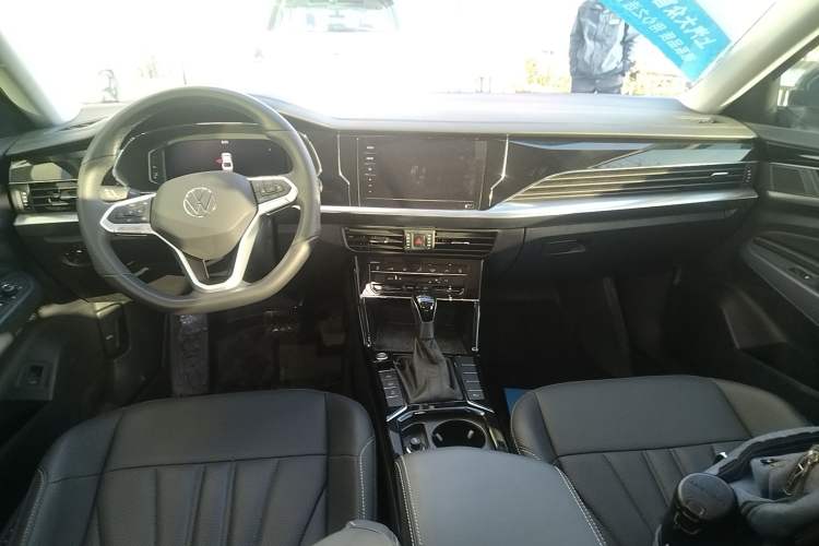 Used Volkswagen Passat 2025 Outstanding Model 380TSI Starry Dragon Edition
