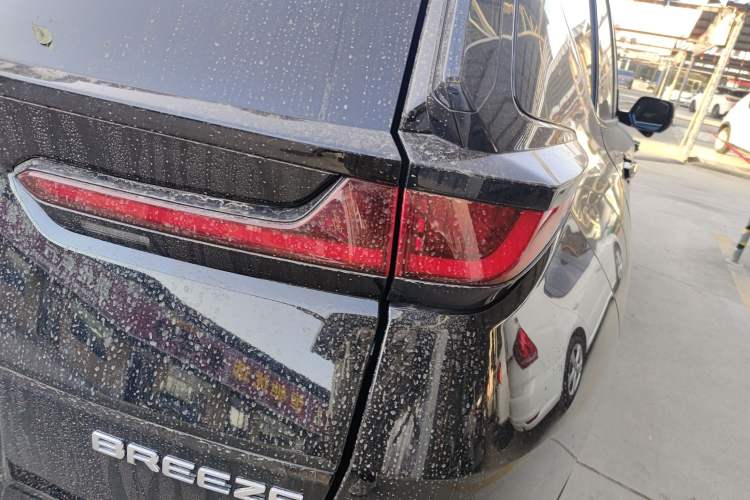 Used Honda Breeze 2020 Rui Hybrid 2.0L Two-Wheel Drive Rui Prestige Edition
