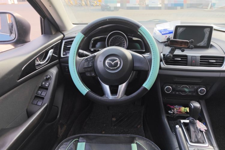 Used Mazda Mazda 3 Axela 2016 Sedan 1.5L Automatic Luxury Model