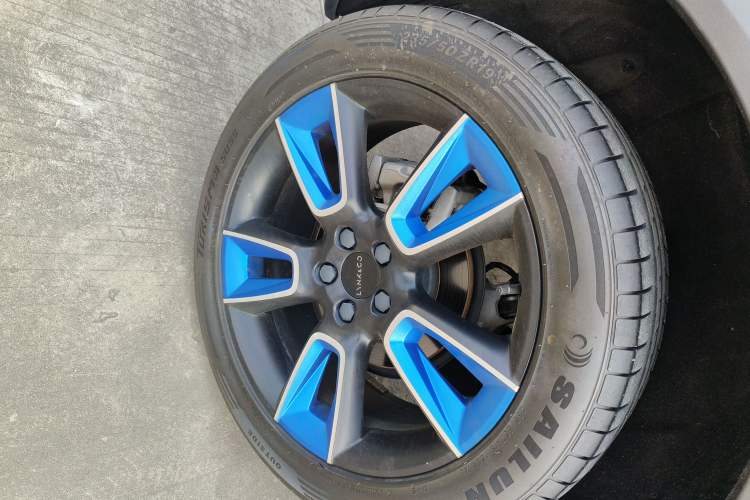 Used Lynk & Co 01 2019 2.0T Two-Wheel Drive Zhaopu Version China VI Standard
