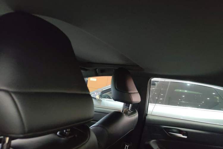 Used Toyota Avalon 2019 2.0L XLE Premium Edition China VI
