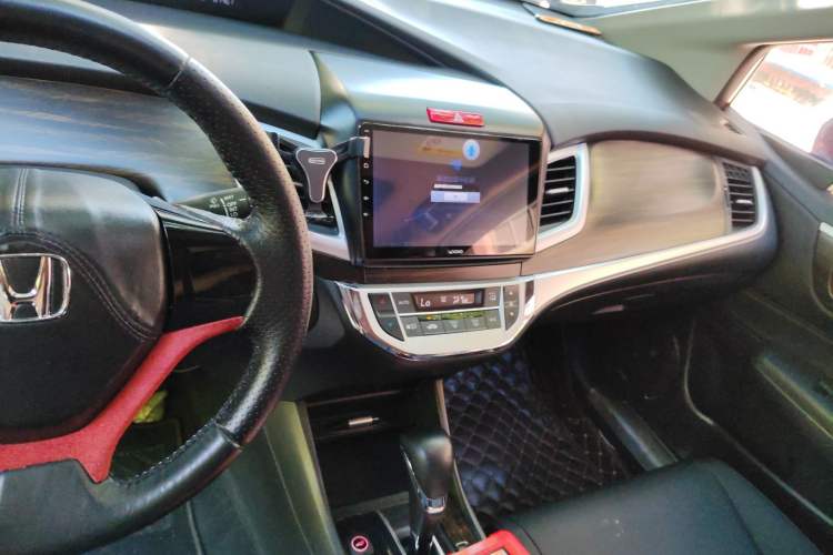 Used Honda Jade 2017 1.8L automatic Comfort version 5 seats