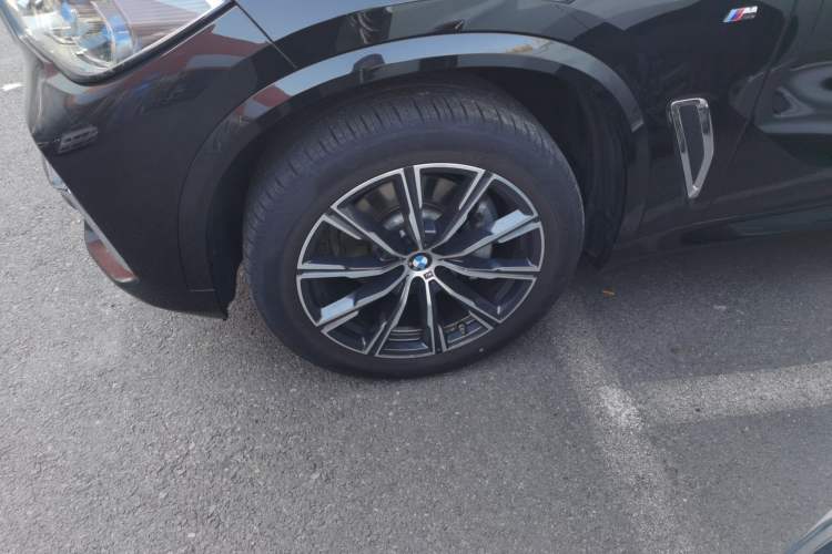 Used BMW X5 2022 xDrive 30Li Luxury M Sport Package