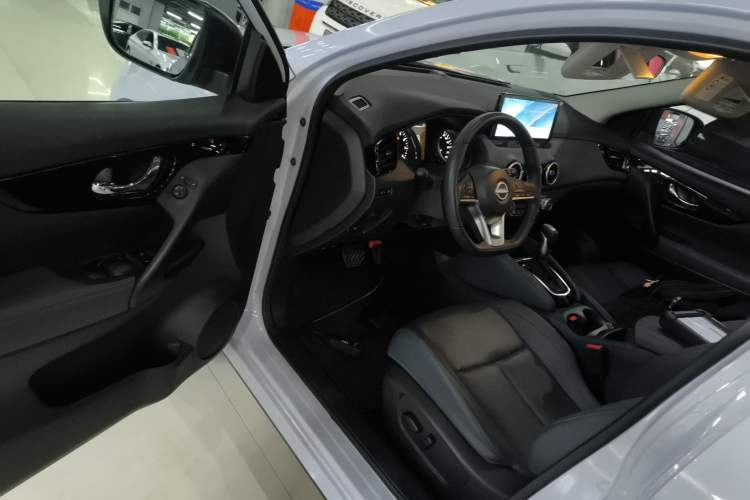 Used Nissan Qashqai 2025 Honor 2.0L CVT XV+ Leading Edition