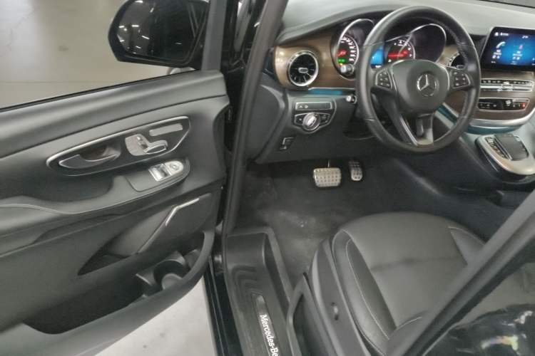 Used Mercedes-Benz V-Class 2021 V 260 L Long-wheelbase Luxury Edition
