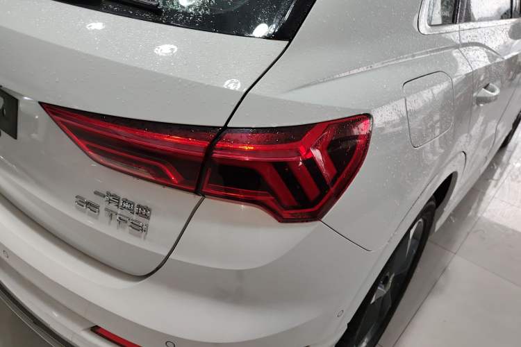 Used Audi Q3 2021 35 TFSI Fashion Dynamic Model