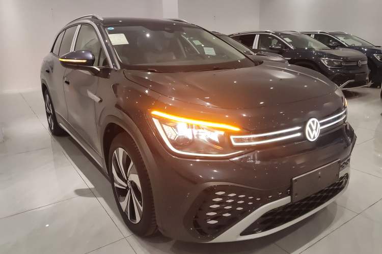 Used Volkswagen ID.6 CROZZ 2022 Long-Range PURE+ Edition
