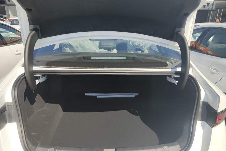 Used BYD Qin PLUS 2025 DM-i Smart Drive 55KM Leading Model
