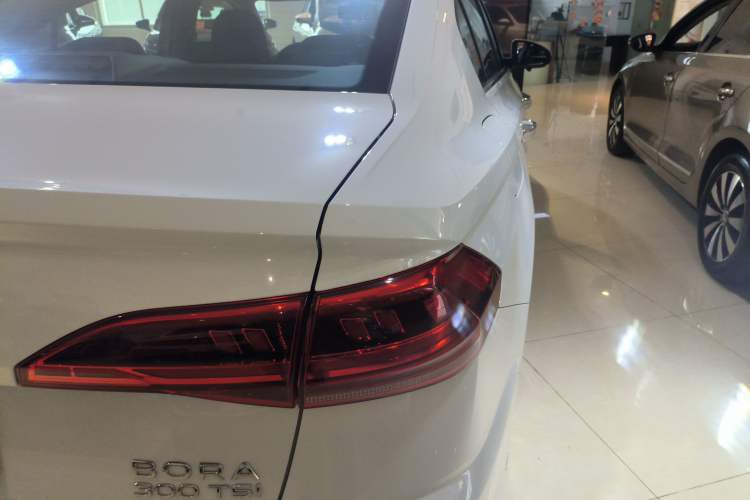 Used Volkswagen Bora 2024 300TSI DSG Prestige Edition
