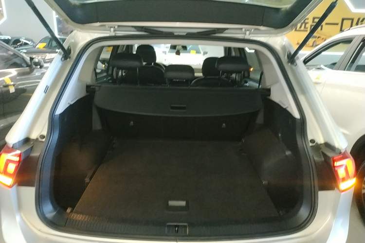 Used Volkswagen Tiguan L 2017 330TSI Automatic Two-Wheel Drive Comfort Edition
