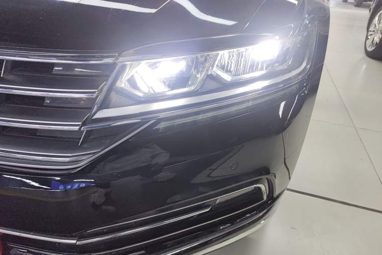 Used Volkswagen Phideon 2018 Revised Version 380TSI Two-Wheel Drive Business Edition