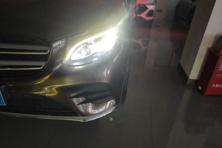 Used Mercedes-Benz GLC 2017 GLC 260 4MATIC Luxury Model