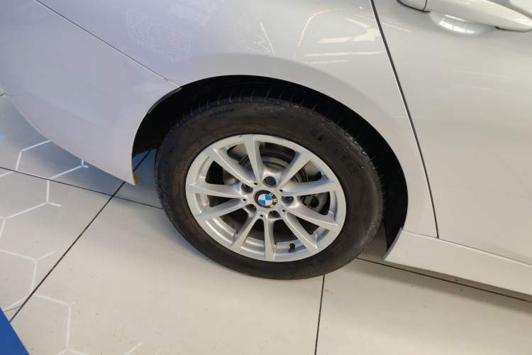 Used BMW 3 Series 2016 316i Fashion Model
