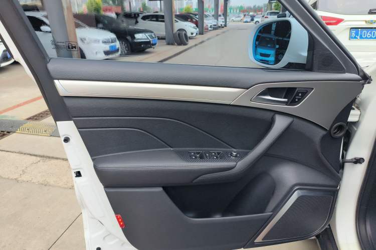 Used Haval H7 2017 Red-Label H7 2.0T Automatic Prestige Model
