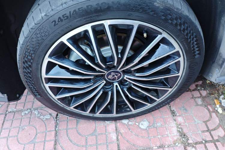 Used BYD Han 2020 EV Long-Range Luxury Model
