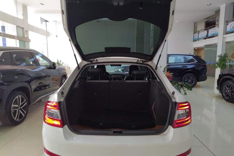 Used Skoda Octavia 2016 1.6L Automatic Chuanxing Edition
