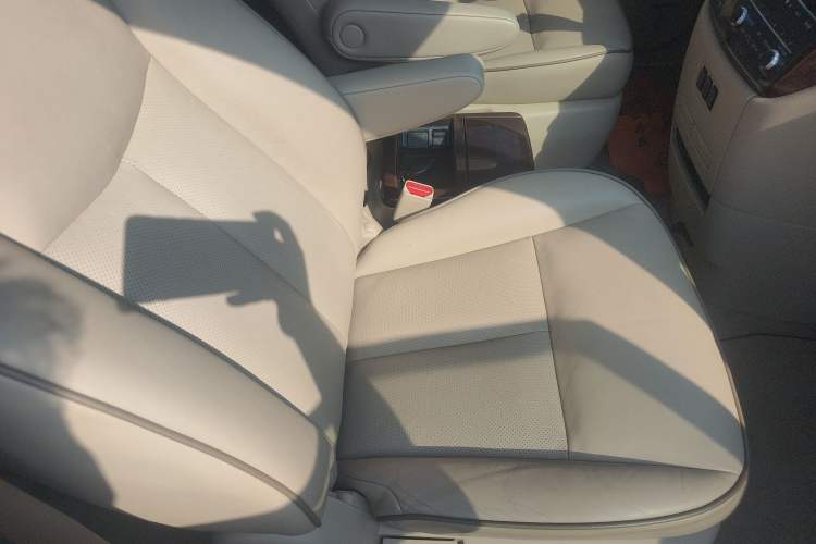 Used Nissan Quest 2013 3.5L SL
