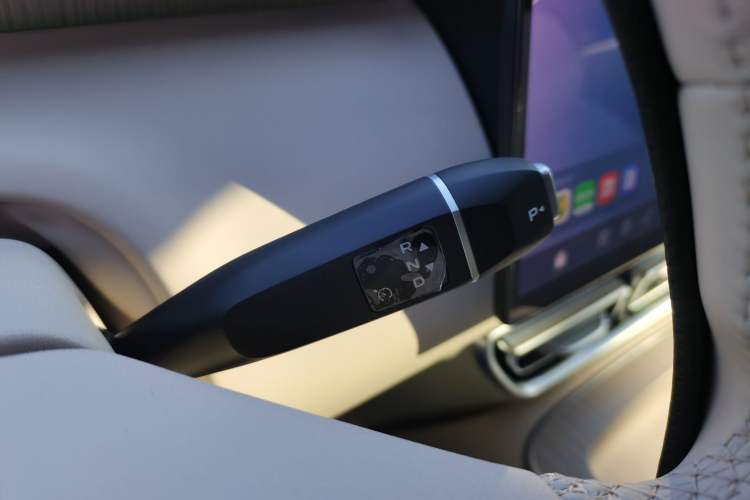 Used  S09 2025 Rear-Drive Ultra
