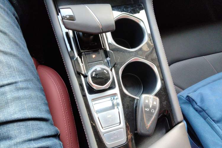 Used Changan Eado 2024 PLUS Blue Whale NE 1.4T GDI DCT High-Energy Edition