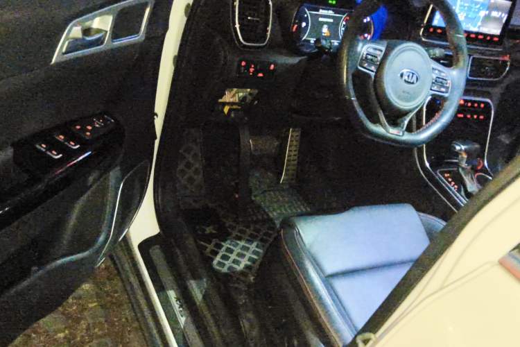 Used Kia KX5 2019 1.6T Automatic Two-Wheel Drive Luxury Edition
