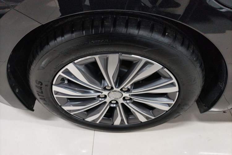 Used Hongqi E-QM5 2023 620km PLUS
