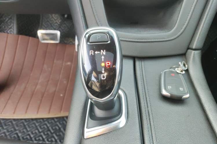 Used Cadillac XT5 2018 28E Four-Wheel Drive Tech Version
