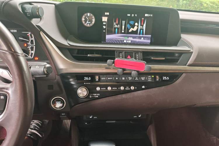 Used Lexus ES 2020 200 Excellence Edition
