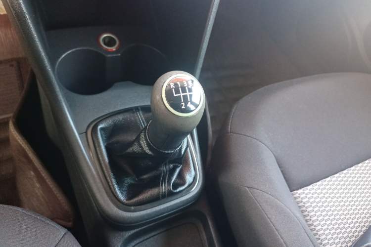 Used Volkswagen Polo 2013 1.4L Manual Fashion Edition