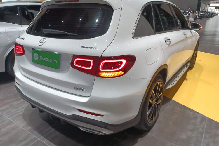 Used Mercedes-Benz GLC 2020 Facelift GLC 300 L 4MATIC Dynamic Edition
