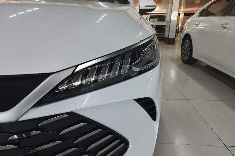 Used BYD Qin PLUS 2025 DM-i Smart Drive 55KM Leading Model