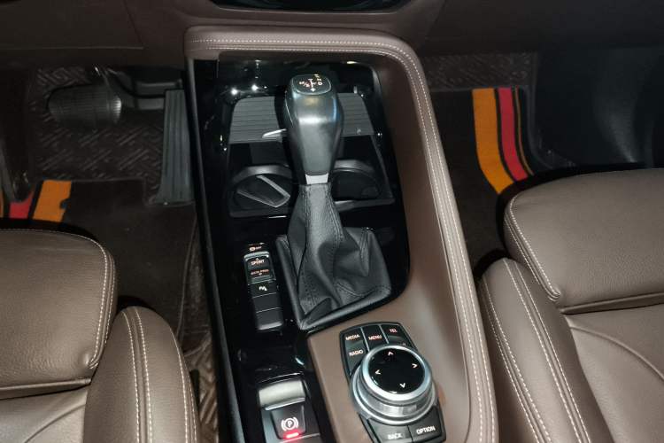 Used BMW X1 2016 sDrive20Li Luxury Model
