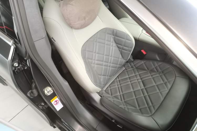 Used  A07 2023 Range-Extended 200 Max