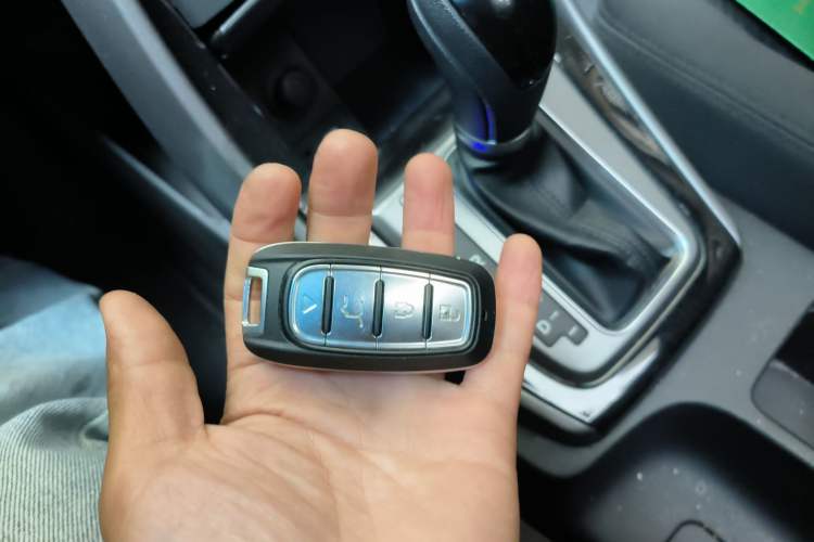 Used Hyundai Elantra (5th Generation / Langdong) 2016 1.6L Automatic Prestige Model
