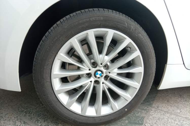 Used BMW 5 Series 2022 Second Facelift 525Li Luxury Package