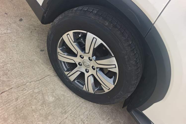 Used GAC Trumpchi GS7 2017 320T Two-Wheel-Drive Luxury Smart Connectivity Model