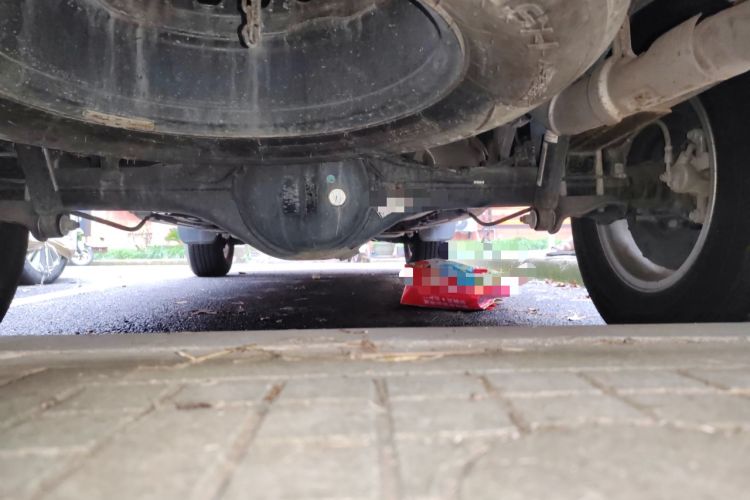 Used SAIC MAXUS T60 2020 2.0T Diesel Manual Two-Wheel Drive High-Ride Pioneer Edition Standard Cab China VI
