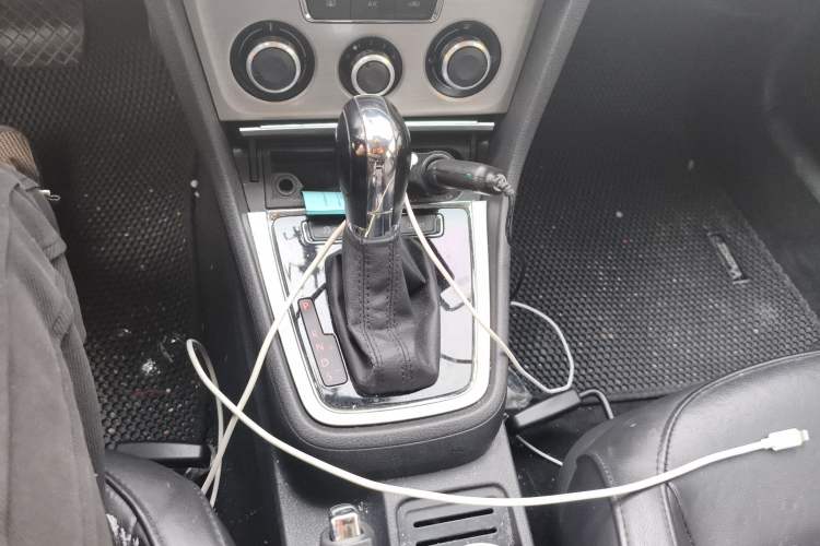 Used Volkswagen Lavida 2013 Restyled Classic 1.6L Automatic Comfort Edition