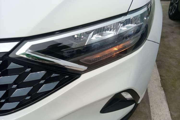 Used Jetta VS5 2022 280TSI Automatic Trendy Pro Version