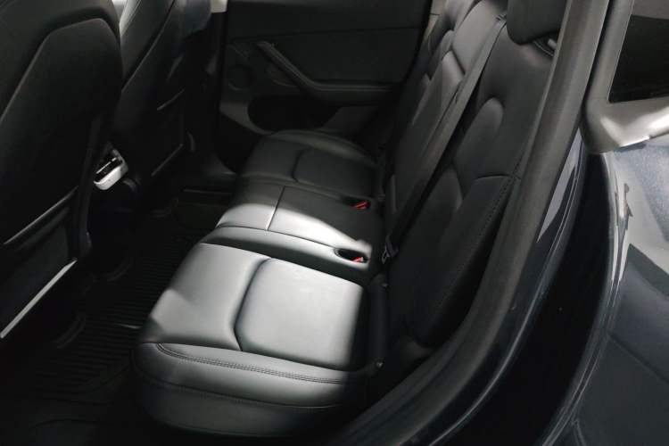 Used Tesla Model Y 2024 Long-Range All-Wheel-Drive Version
