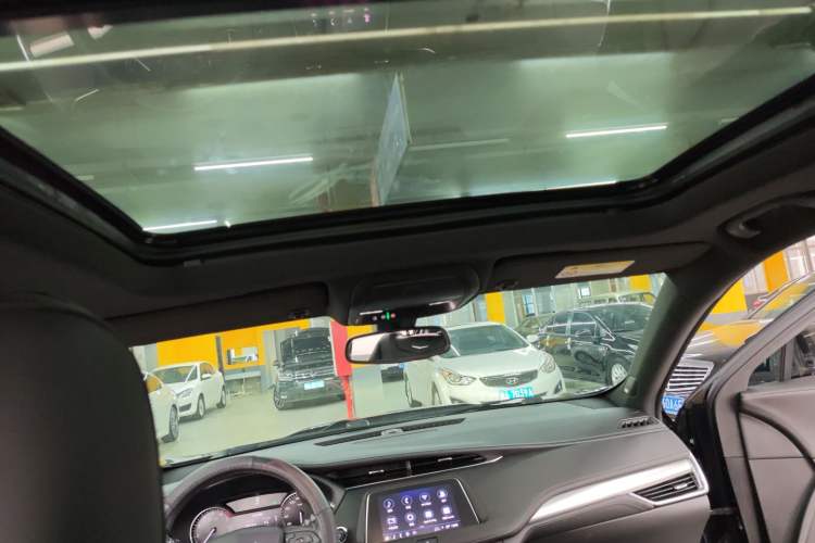 Used Cadillac XT4 2021 28T Two-Wheel Drive Leading Version
