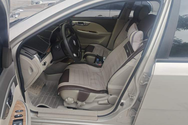 Used Buick Excelle 2015 1.5L Automatic Classic Model
