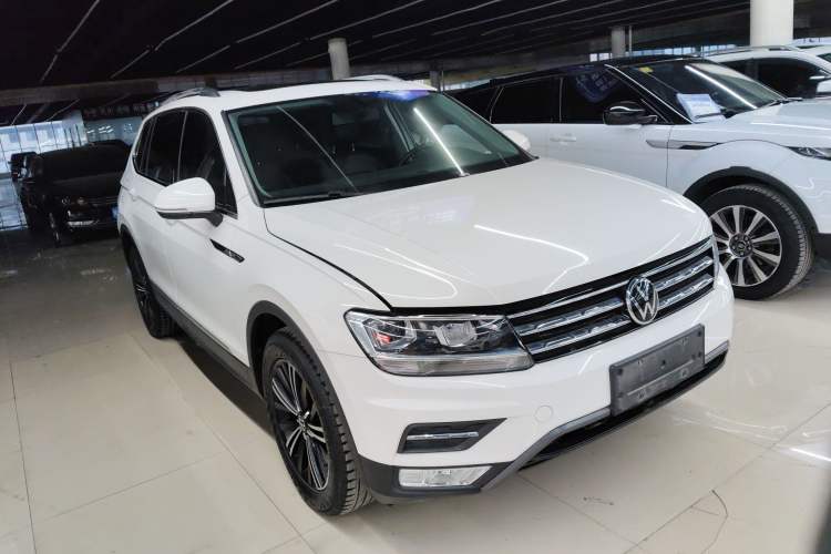 Used Volkswagen Tiguan L 2021 330TSI Automatic Two-Wheel Drive Smart Edition
