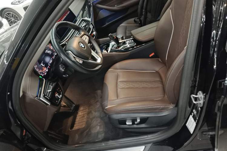 Used BMW 5 Series 2022 Second Facelift 525Li Luxury Package