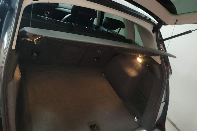 Used Audi Q5 2018 Collector's Edition 40 TFSI Technology Model
