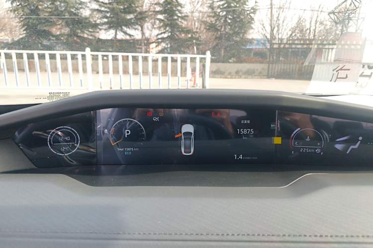 Used Changan UNI-V 2022 1.5T Prestige Version