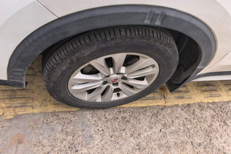 Used Roewe RX5 2016 20T Two-Wheel Drive Manual Flagship Edition
