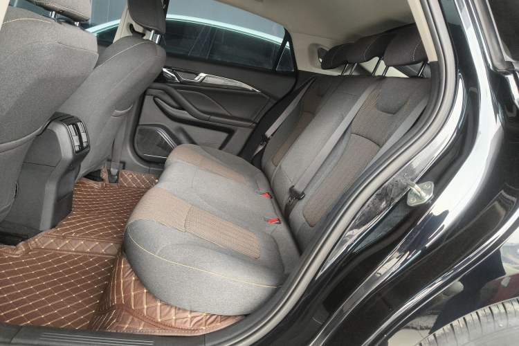 Used Bestune B70 2022 Third Generation 1.5T Automatic Enjoyment Version
